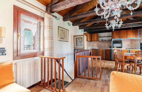 Murano Glass Residence - Photo 3