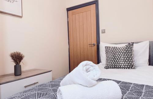 3BR Contractors Stay in Ammanford with Parking and Wi-Fi - Foto 24