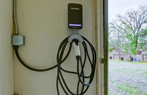 7 Mi to Bass Lake! Spacious Mudge Ranch Retreat - Foto 39