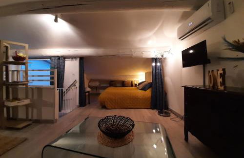 Un nid sur les toits avec terrasse - Photo 7