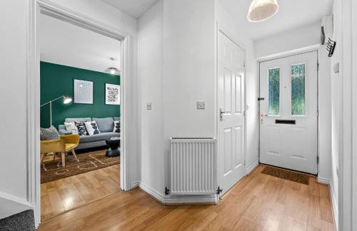 Spacious 6-bedroom house - 3 parking spaces - Superfast Wi-Fi - Close to M5 - Long-stay rates! - Foto 18