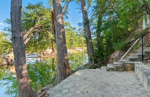 Frio Rivers Edge in the Heart of Hill Country cabin - Foto 23