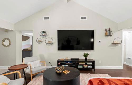 Poolside Paradise Game Room Fire Pit Hot Tub - Foto 12