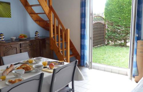 Erdeven - Petite maison de vacances près de la plage de Kerhilio - Foto 12