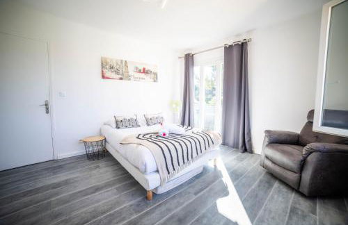 COSYFAMILY 1er étage Piscine -WIFI- NEUF-FAMILLE -15MIN PLAGE - TOP PROS SERVICESConciergerie - Foto 7