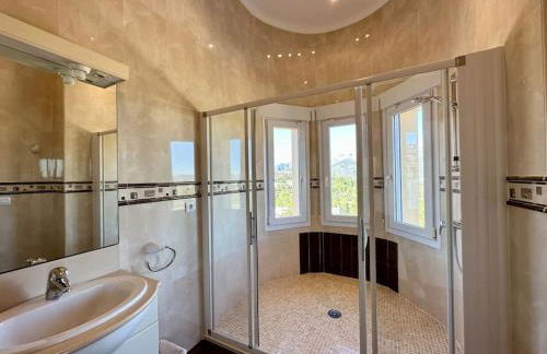 Casa Luna - Three Bedroom Villa with Stunning View - Foto 32