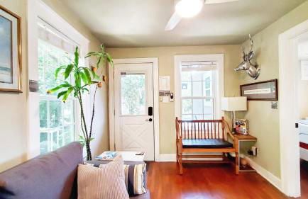 UT Moody Center Downtown Eco Pecan Tree House Free Wifi Parking Quiet Office - Foto 28