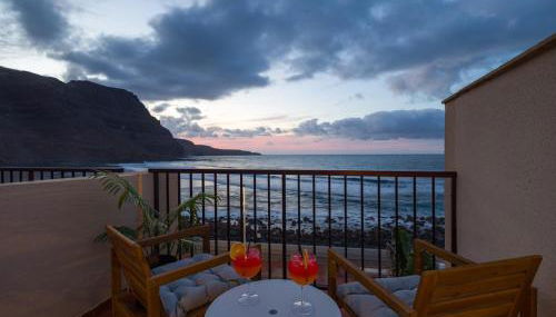 Giraud II - Secluded beachfront duplex - Photo 2