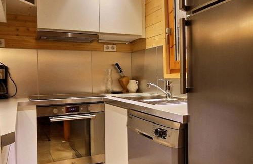 Chalet rénové 10 pers, terrasse et jacuzzi, près des pistes - FR-1-455-155 - Foto 9