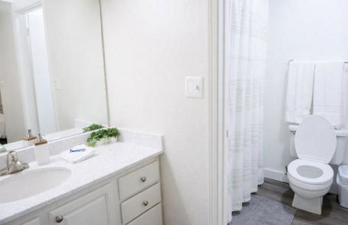 Lovely 2-bdrm Loft • Perfect Location • Downtown - Foto 10