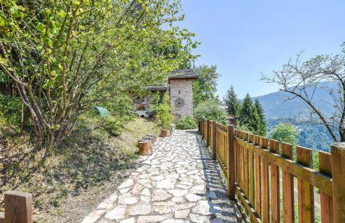 Amazing Home In Lamon With Wifi - Foto 9