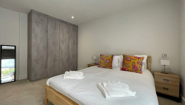 Elegant 2 Bedroom Apartment - Foto 3, Habitación