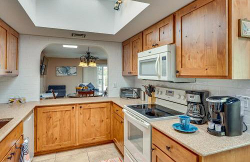 Quiet Townhome with Mountain Views in Green Valley - Foto 6