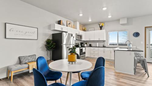 New 2 Bed 2 Bath Near Perry Dist and Downtown - Foto 1, stove, dishwasher, toaster