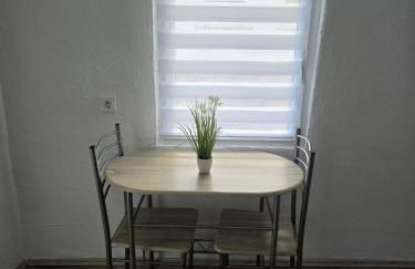 Mary Haus in Biebertal-Bieber, mit 2 Apartament und 4 Zimmer, 1 fur 2 und eine fur 6, In Nahe Gießen und Wetzlar mit WLAN, Parkplatz, 2 Badezimmer - Photo 8