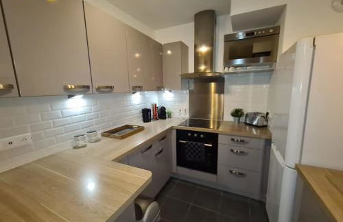 La Boheme- Free Parking-Paris-Disneyland-Easy Check-in- Netflix - Foto 7