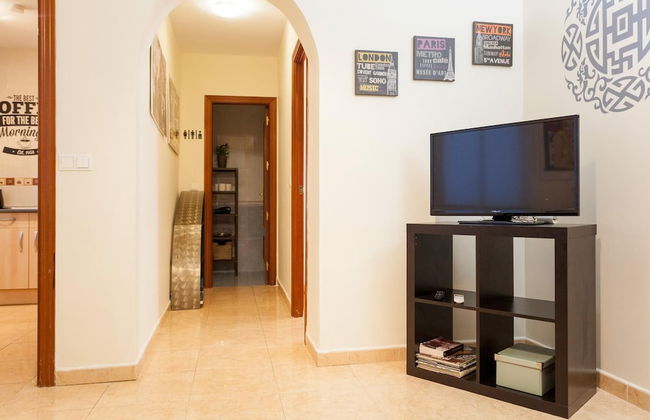 Cozy Urban Apt. Historic District - Sol - Photo 21