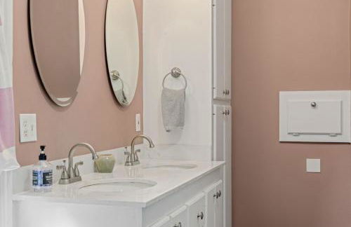 Spacious, Soulful Southern Stay - Foto 8