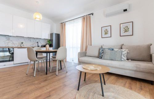 LUBAVA apartment z garażem podziemnym i klimatyzacją, Netflix, TV55', winda - Foto 20