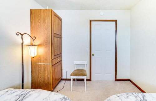 Watch the Sunrise at this Quaint Lake-View Cottage - Foto 21