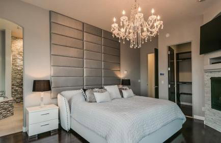 Luxury Contemporary Sanctuary w/ Pool and Views! - Foto 44