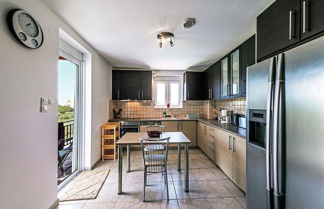 Villa Guinevere-with Private Pool - Photo 21