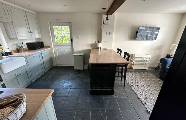 Beautiful 4-bed Cottage in Heart of the Cotswolds - Foto 13