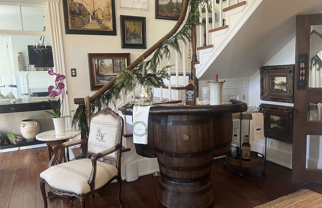 Historic Boyd Harvey House and Grounds 2 Bedroom Home by RedAwning - Foto 2