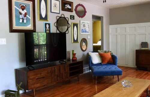 Spacious 4bed, super close to UM & Downtown, 2 living rooms - Foto 1