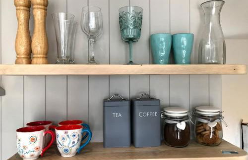 STABLES Stylish comfortable peaceful cottage with parking and outdoor space - Photo 7