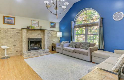 Hike, Ski and Explore Otisville Retreat with Yard! - Foto 3