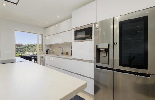 Private heatable infinity pool with sea views in La Mairena, Marbella - Foto 25