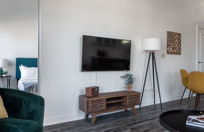 Mint House Nashville — The Gulch — 11th Ave S - Photo 14