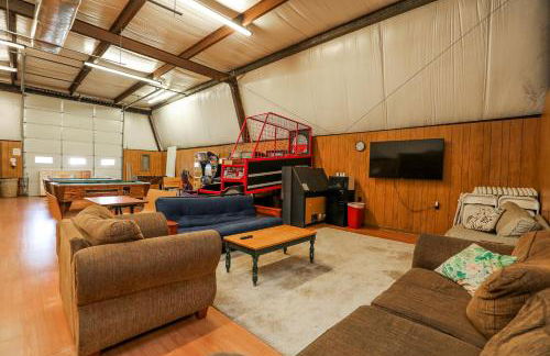 Spacious Home with Waterfront View-Welcome Pets - Foto 63