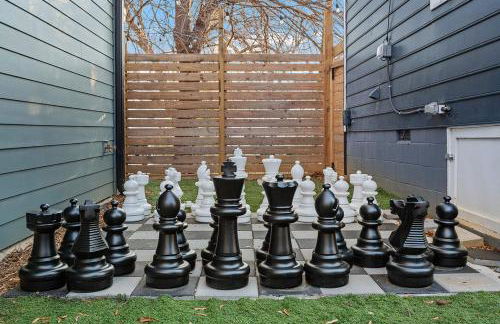 The Acorn - Tiny House in HISTORIC OAKWOOD - Foto 12