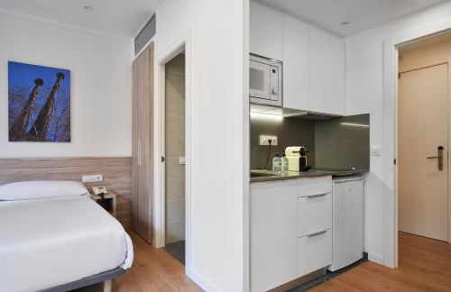 Aparthotel Augusta - Photo 6