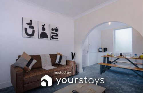 Oxford House by YourStays - Cosy Home in the Suburb of May Bank - Foto 1