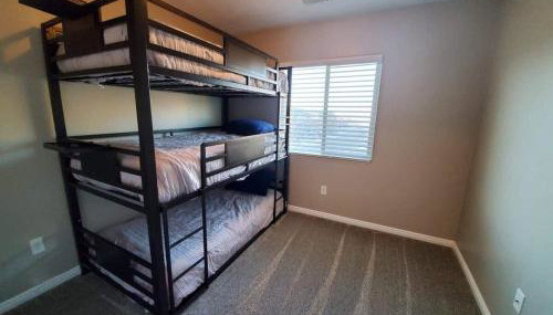 Cedar Getaway - Hot Tub, Private Sauna, Pool-Pong! - Foto 3