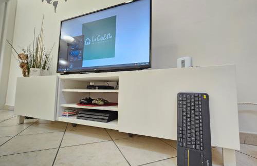 La CasEtta Bilocale Centrale con Terrazza ParkFree Wifi MiniPC PS4 AC - Foto 10