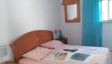 Casinha Rés do Chão na Nazaré com Quintal e Barbecue - Foto 5