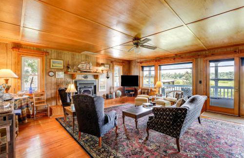 Spacious Riverfront Cottage with Dock in Green Pond! - Foto 3