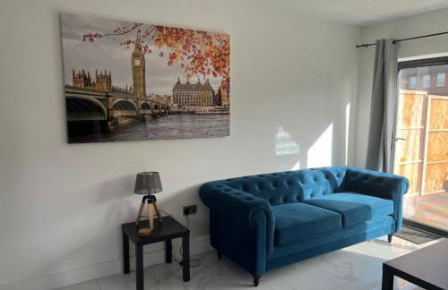 New Build-Free Parking-EV charging-3 Bedrooms-3 showers - Foto 9