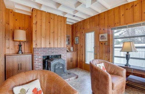 1 Mi to Beach! Family Gloucester Gem with Yard - Foto 11