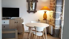 Studio chaleureux 5 mns chaine des Puys - Foto 2