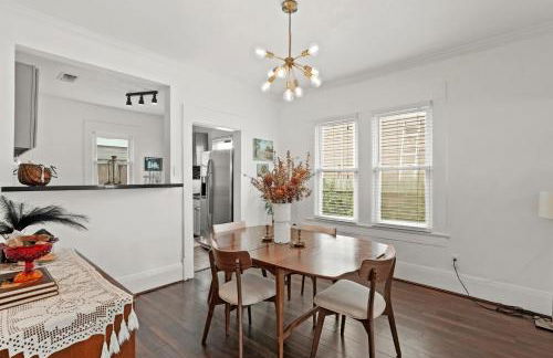 Updated Vintage Oasis, Near Downtown & Stadiums, Huge Yard - Foto 3