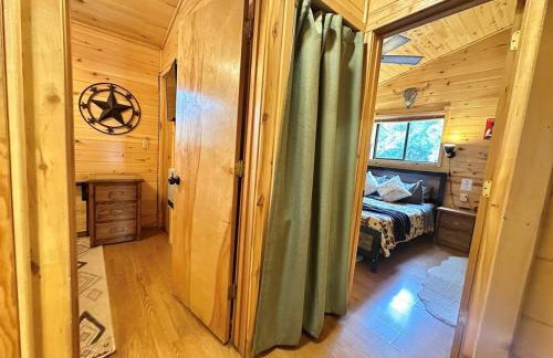 Western theme! Amazing Spa, Fireplace and Deck! - Foto 24