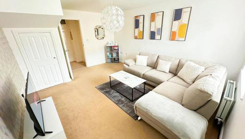 Modern 4 Beds House With FREE Parking - Foto 3