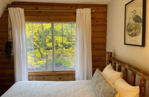 Log Cabin w/ pool, spa, game room, sleeps 20 - Foto 47