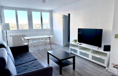 Appartement au pied du métro. - Photo 1