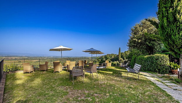 Cata de vinos "Gourmet" en Cesani's - Foto 5, Terraza Panorámica